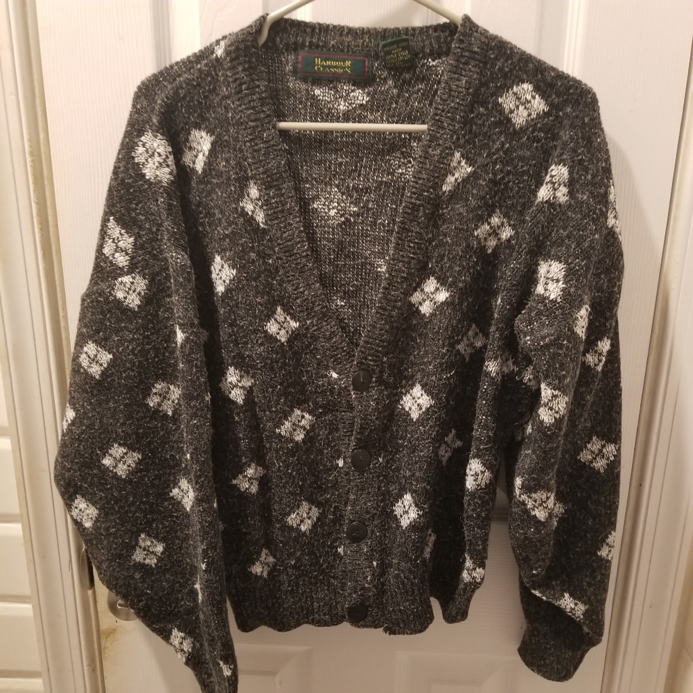 Harbour Classics Women's Black and White Gray Sweater